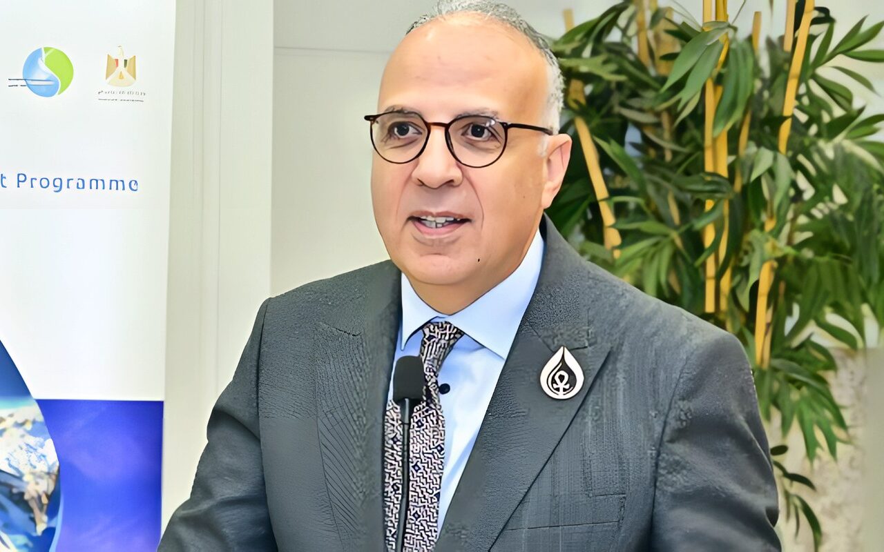 وزير الري يقدم الجوائز للفائزين في مسابقة شباب المبتكرين في مجال المياه
