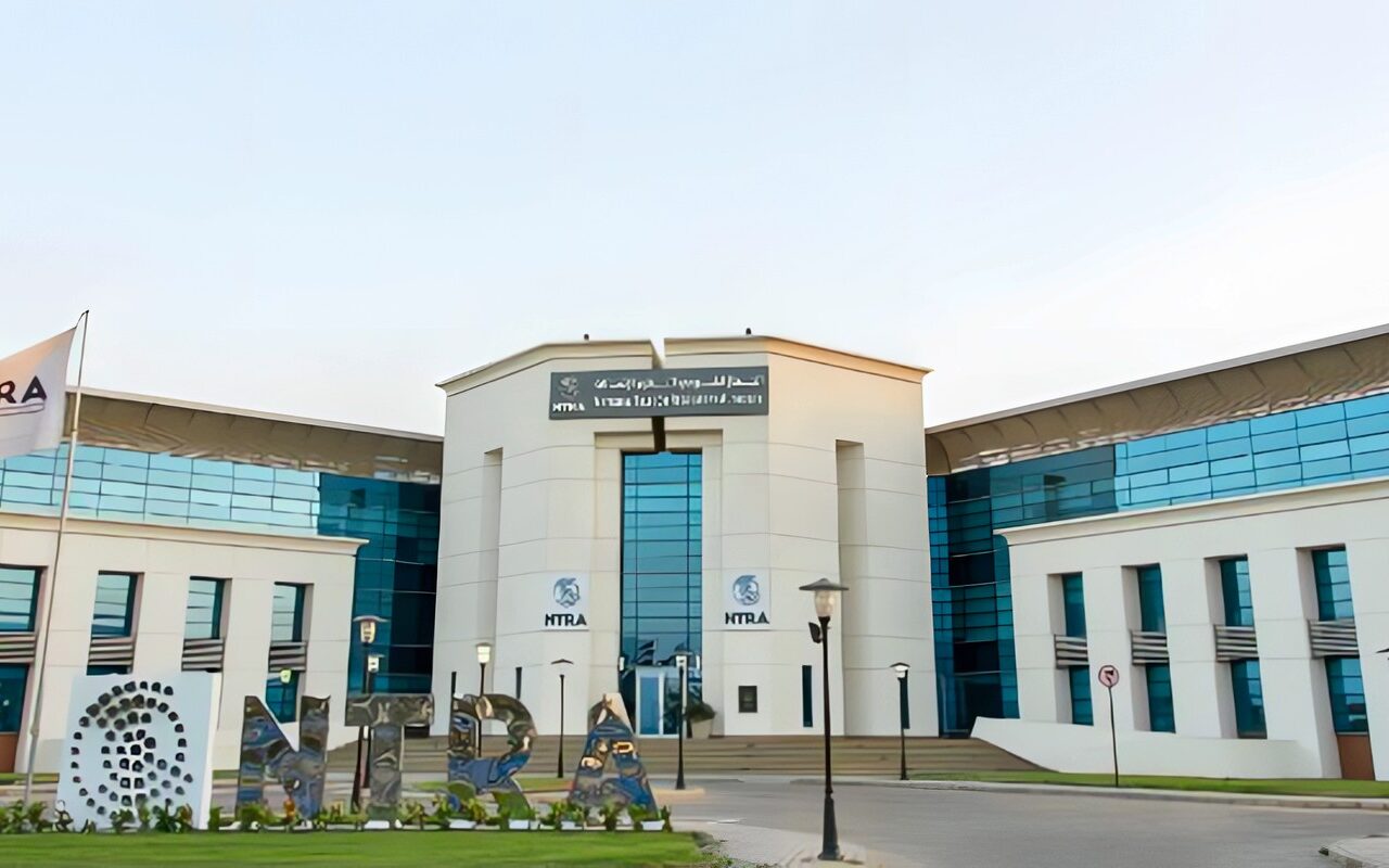 تنظيم الاتصالات يصدر تعليمات بخصوص أوقات عمل مقدمي الخدمات بالمواعيد الشتوية
