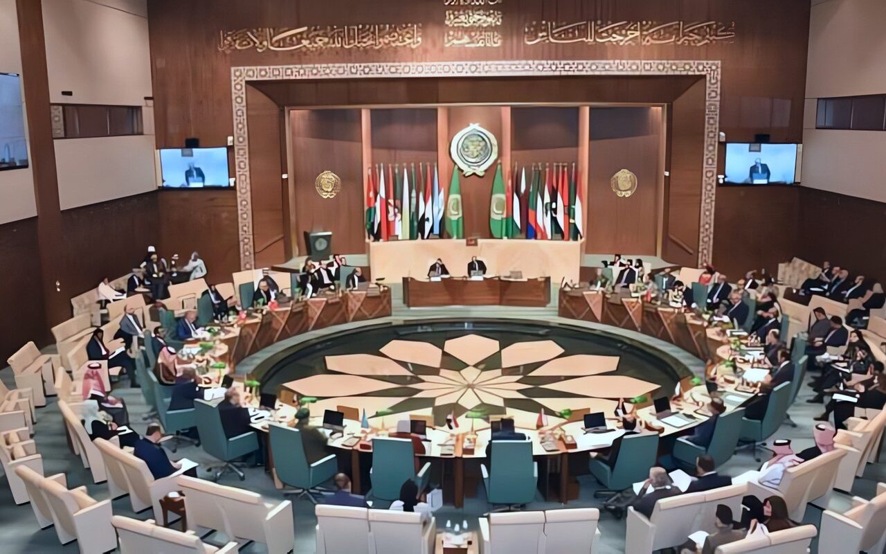 إدانة عربية واسعة لاعتداءات الحوثيين على جسر الملك فهد بالسعودية