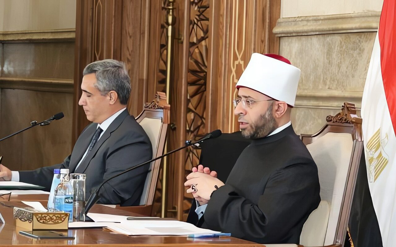 وزير الأوقاف وسفير الجزائر يشهدان ختام دورة «مهارات الوعظ الديني للواعظات الجزائريات» بمسجد مصر الكبير