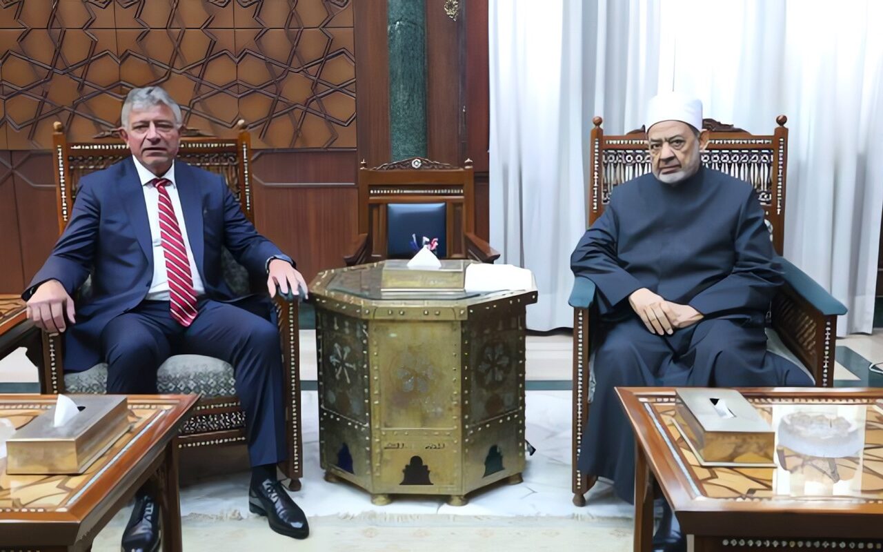 الإمام الأكبر: نتحرك بشكل مكثف للدعوة لوقف الحروب والصراعات