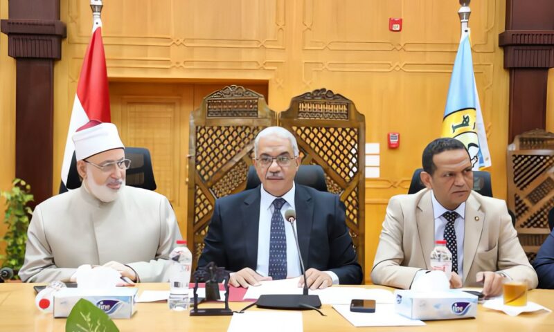 مجلس جامعة الأزهر يشيد بمنتدى مصر.. ويثمن مبادرة الإمام الطيب بتشكيل لجنة وساطة لإنهاء الحروب في المنطقة