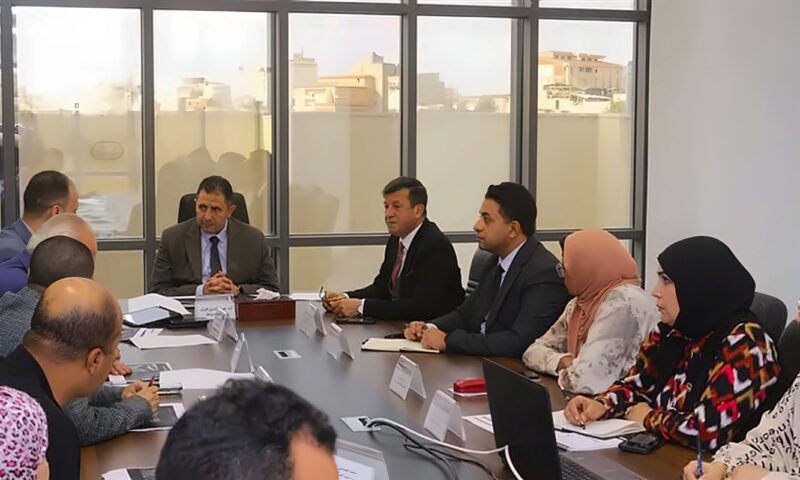 محافظ دمياط يتابع معدلات تنفيذ مشروعات الصحة والإسكان للعام المالي الجديد