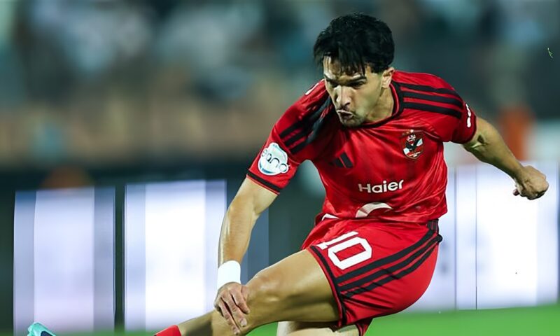 منصف بقرار يقترب من قيادة هجوم الأهلي أمام القناة في الدوري