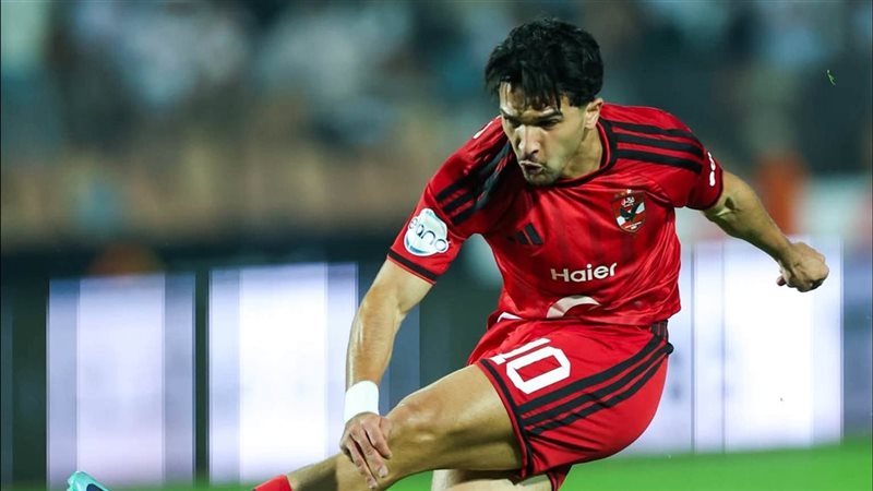 منصف بقرار يقترب من قيادة هجوم الأهلي أمام القناة في الدوري
