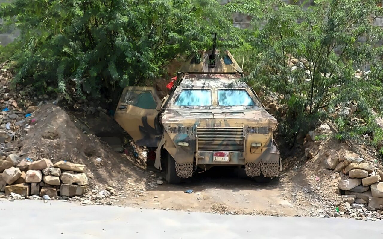 “العربية” تدخل الجبهة الجنوبية لمحافظة مأرب برفقة القوات الحكومية