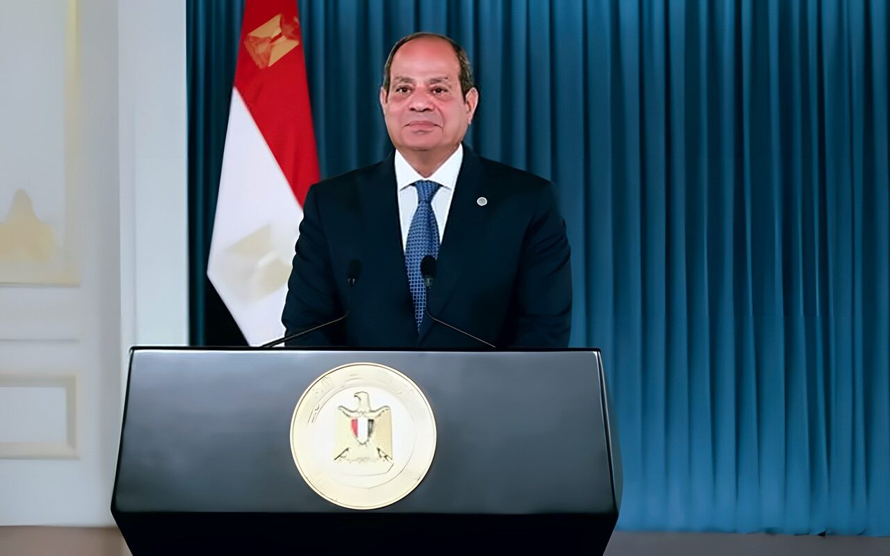 السيسي يؤكد أهمية التسوية السياسية لأزمات المنطقة