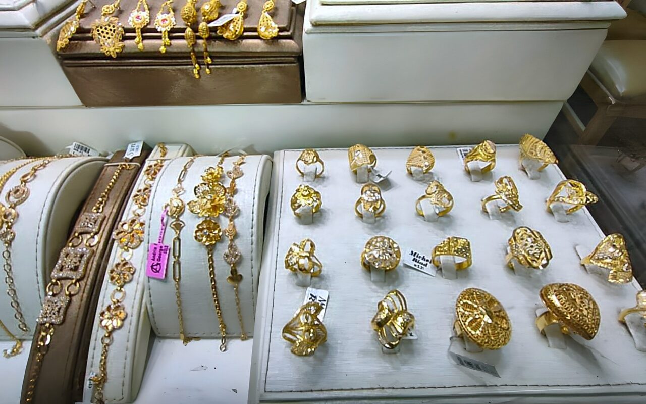 1100 جنيه في يوم.. ارتفاع كبير يضرب سعر الجنيه الذهب وعيار 21 مفاجأة