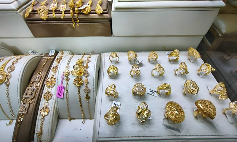 1100 جنيه في يوم.. ارتفاع كبير يضرب سعر الجنيه الذهب وعيار 21 مفاجأة