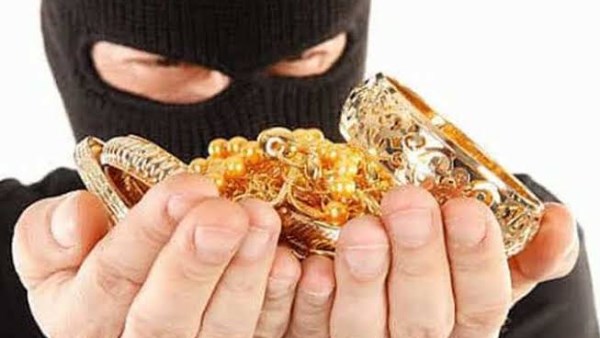 قرار بشأن المتهمين بسرقة 3 كيلو ذهب و800 ألف جنيه من جواهرجي الطالبية