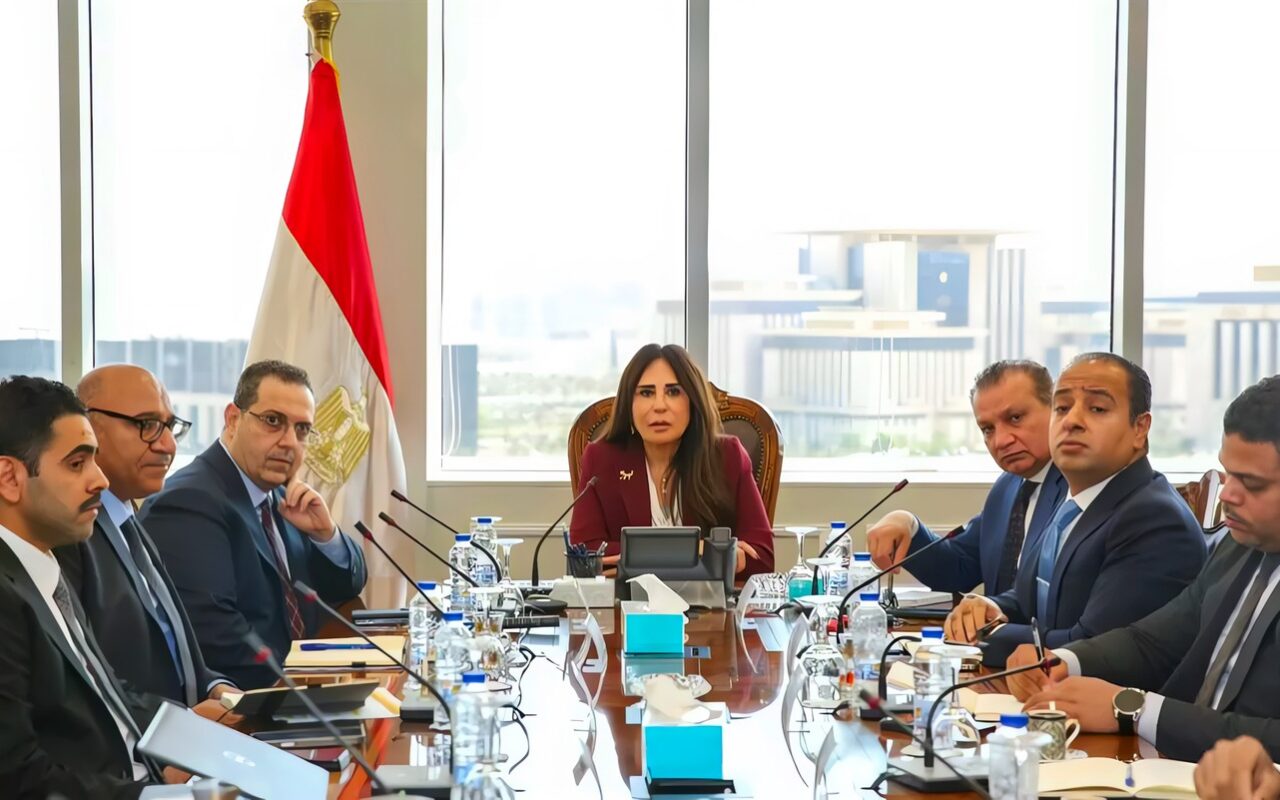 وزيرة الإسكان: الالتزام بالجداول الزمنية أولوية في تنفيذ مشروعات الشراكة مع القطاع الخاص
