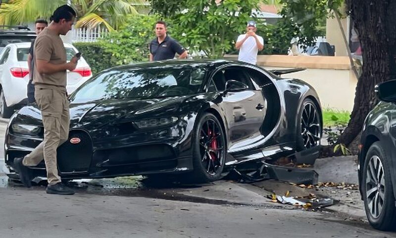 شاهد .. لحظة تحطم بوجاتي شيرون بـ 3 ملايين دولار