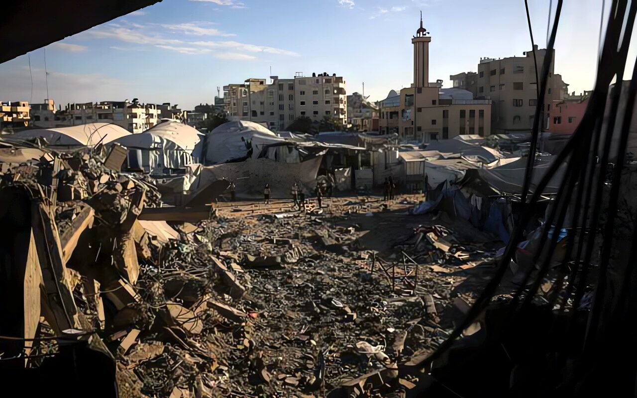 غزة… استشهاد فلسطيني بقصف إسرائيلي وآخر متأثرا بإصابته