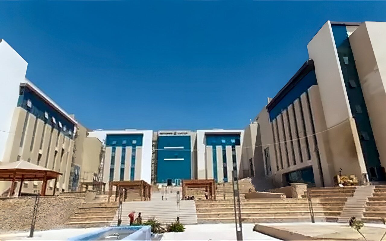 بالأرقام، رواتب أعضاء هيئة التدريس والإداريين بالجامعات الأهلية (مستند)