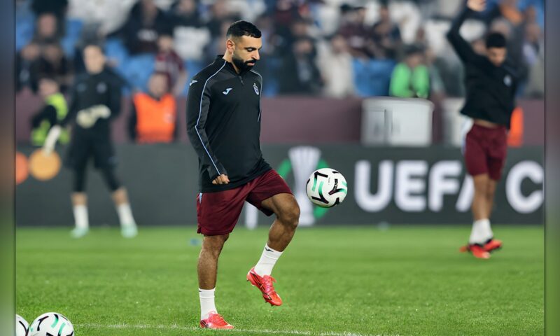هوس محمد صلاح يجتاح تركيا بعد انضمامه إلى طرابزون سبور