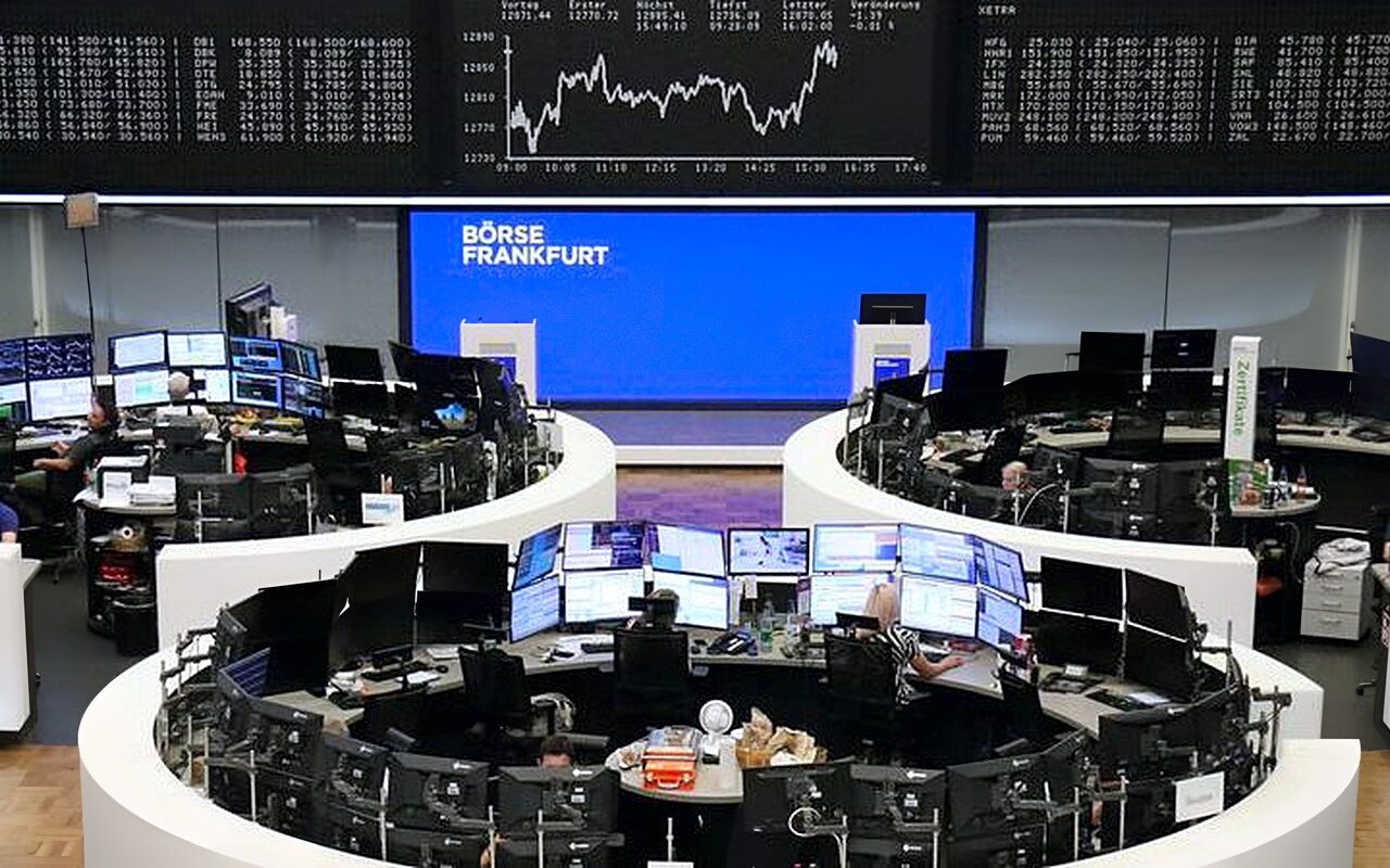 ارتفاع مؤشرات الأسهم الأوروبية مع ترقب بيانات التضخم الأمريكي