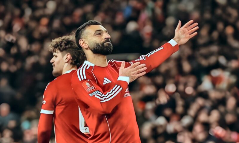 مشجع ليفربول يفتح النار على الكرة الذهبية: صلاح تعرض للظلم أكثر من مرة