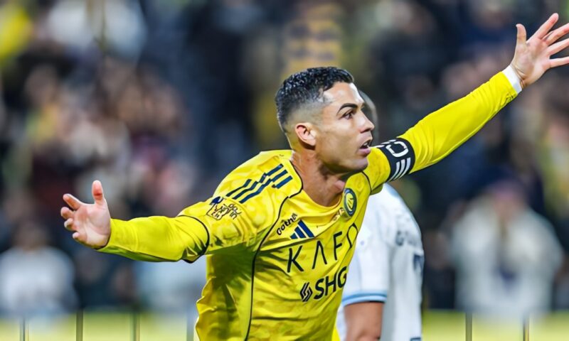 رونالدو يتحدى الزمن.. هاتريك تاريخي و15 هدفا تفصله عن حلم الألف