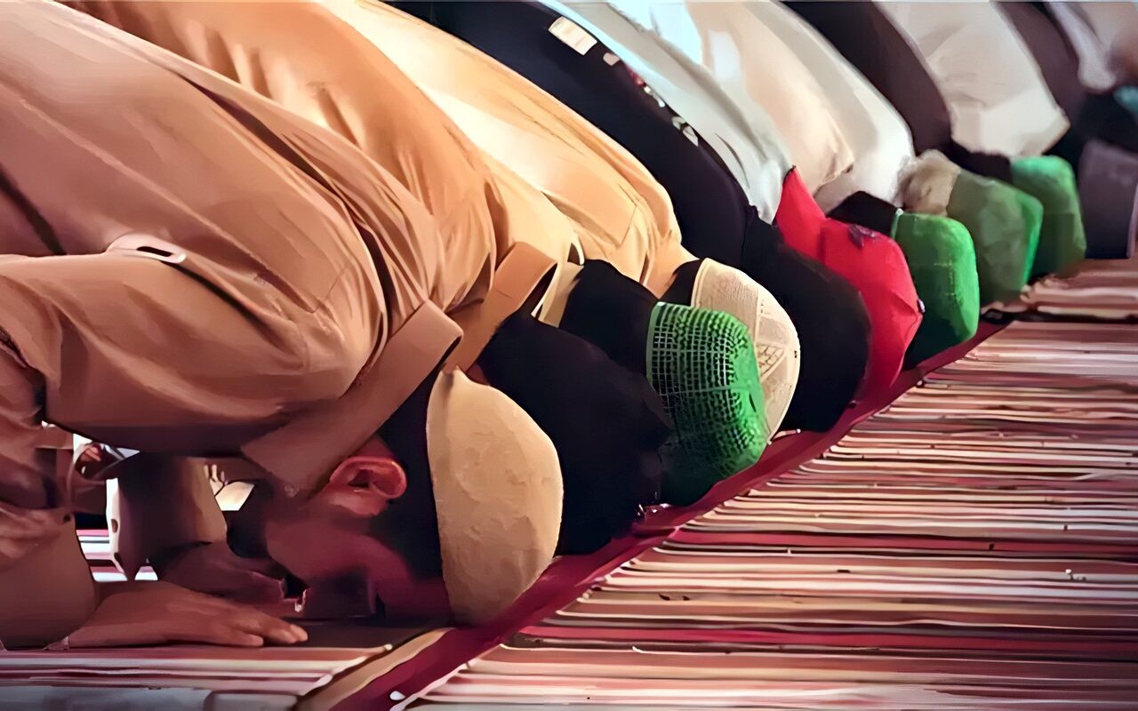 مواقيت الصلاة اليوم الخميس، موعد أذان الظهر في القاهرة والمحافظات