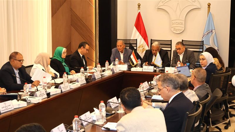القومي لحقوق الإنسان يناقش مواءمة الاستراتيجية الوطنية مع المعايير البيئية الدولية
