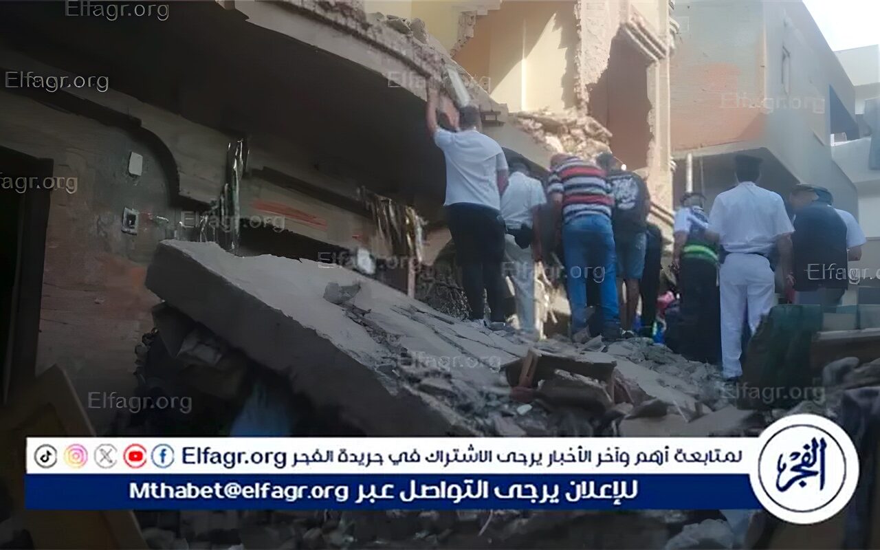 محافظ الغربية يوجه بسرعة صرف إعانات عاجلة لأسر ضحايا سقوط عقار فى المحلة الكبرى (صور)
