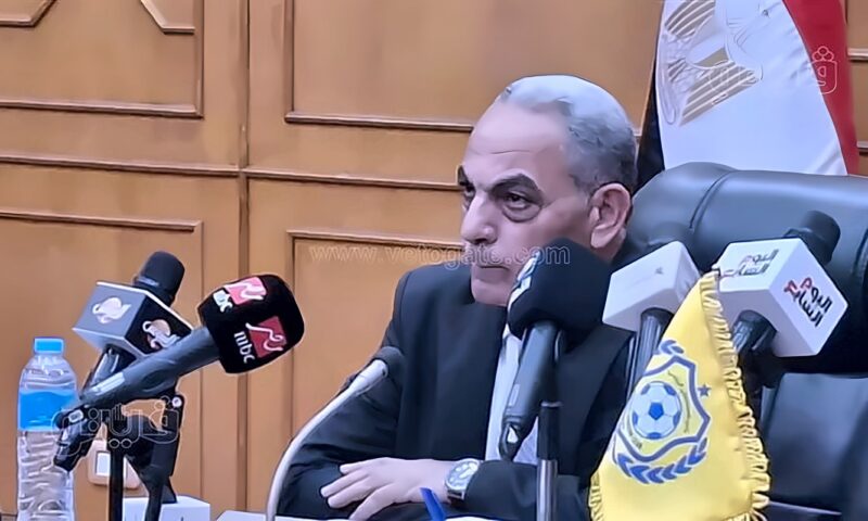 محافظ الإسماعيلية ينجح في جمع 12 مليونا و100 ألف جنيه تبرعات للنادي