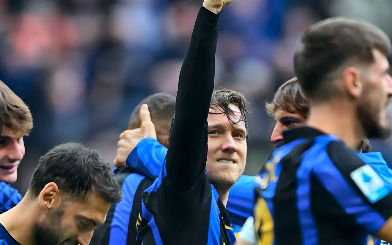 إنتر ميلان يحول تأخره إلى فوز على فيورنتينا بثنائية قاتلة ويعزز صدارته للدوري الإيطالي