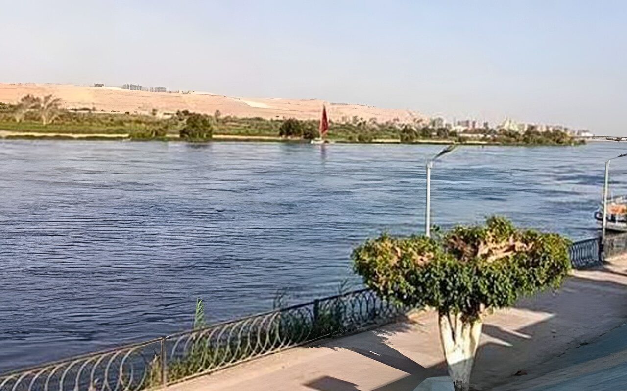 تقلبات الخريف تبدأ بصدمة دافئة .. الأرصاد تحذّر من حالة الطقس اليوم الأربعاء