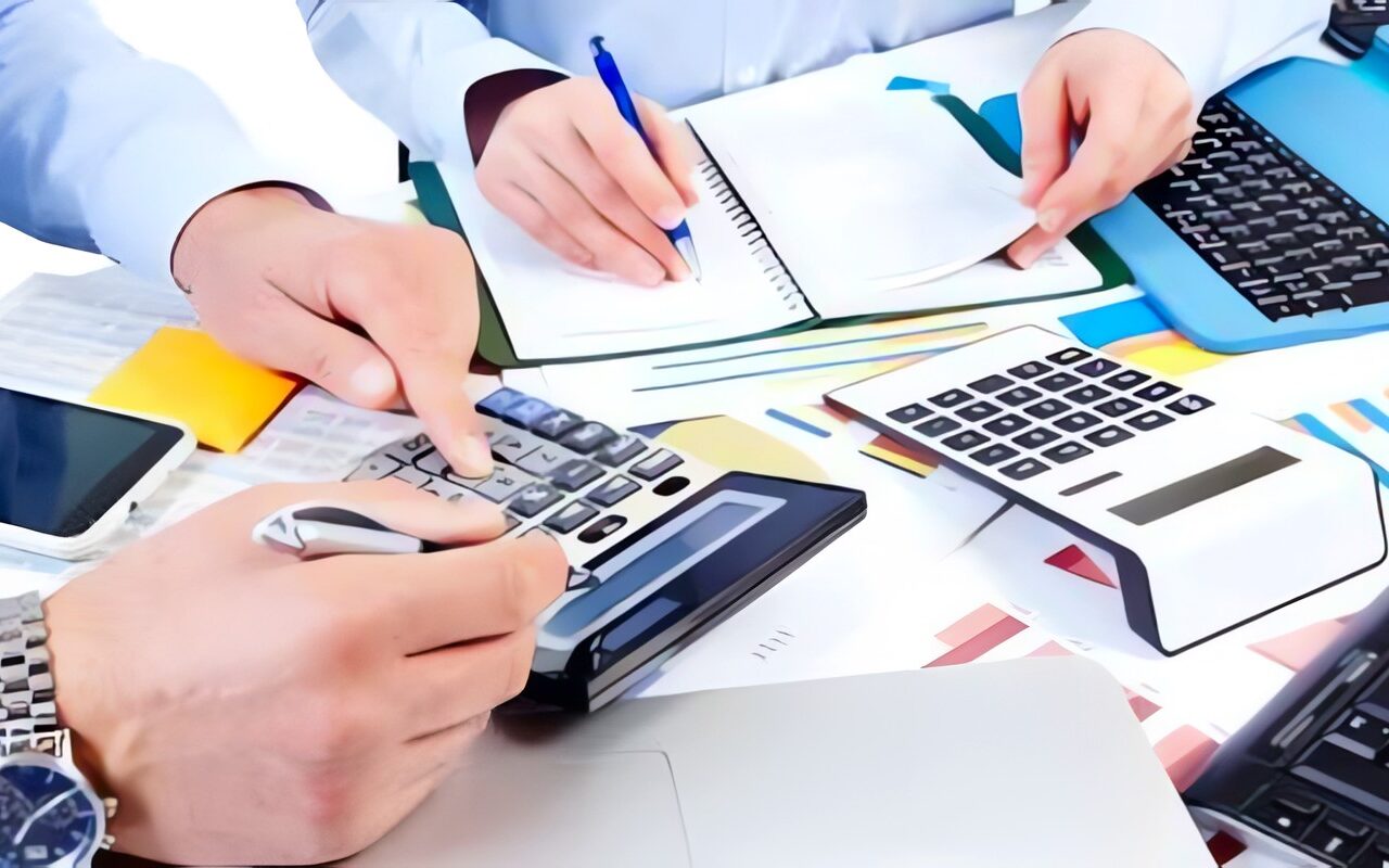 وانت في البيت| مفردات المرتب إلكترونياً.. مميزات بوابة الموظف لسرعة استخراج المستندات الرسمية