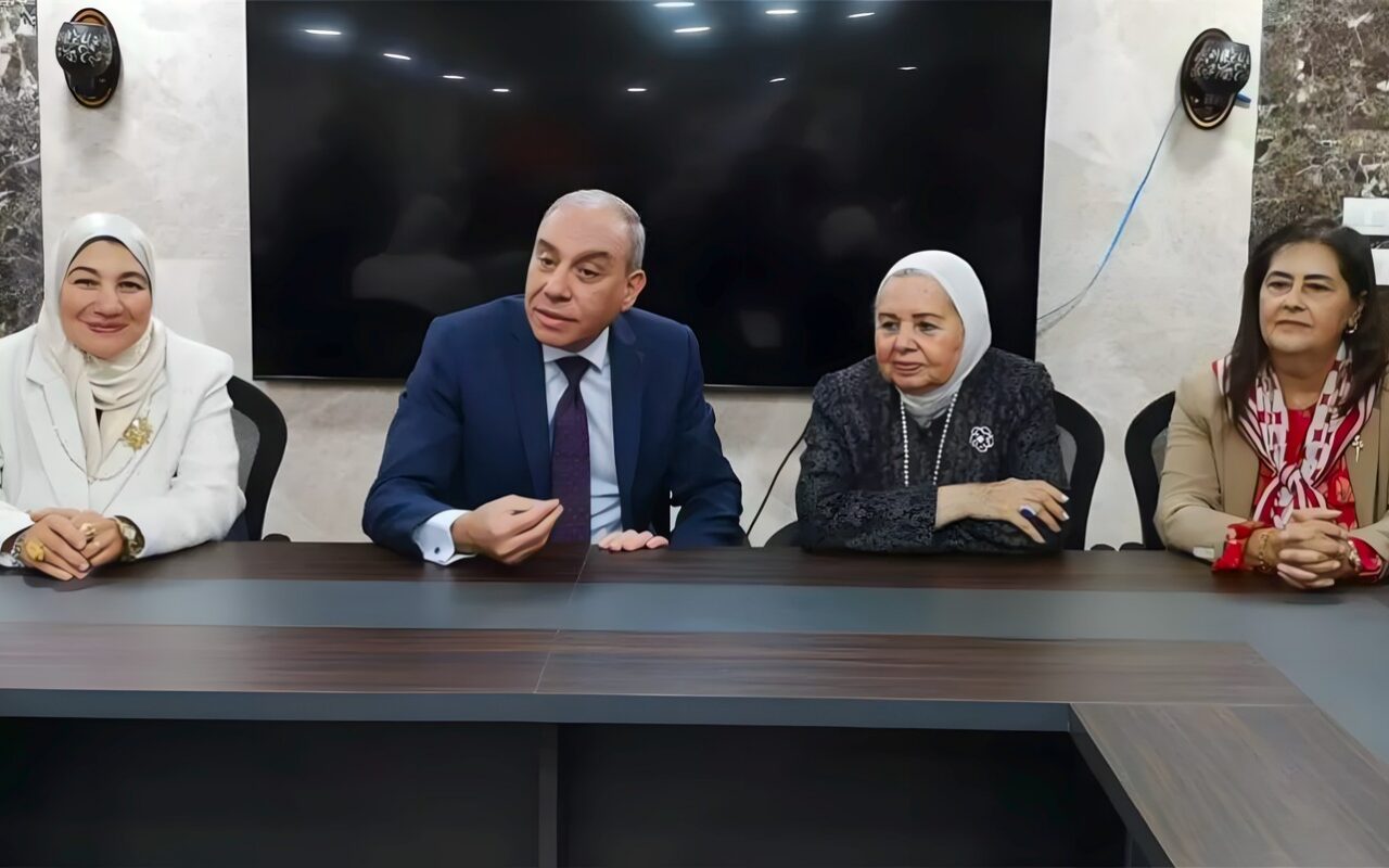 رئيس هيئة الاستعلامات يدعو الشباب للترويج لإنجازات مصر ومقوماتها الحضارية والسياحية