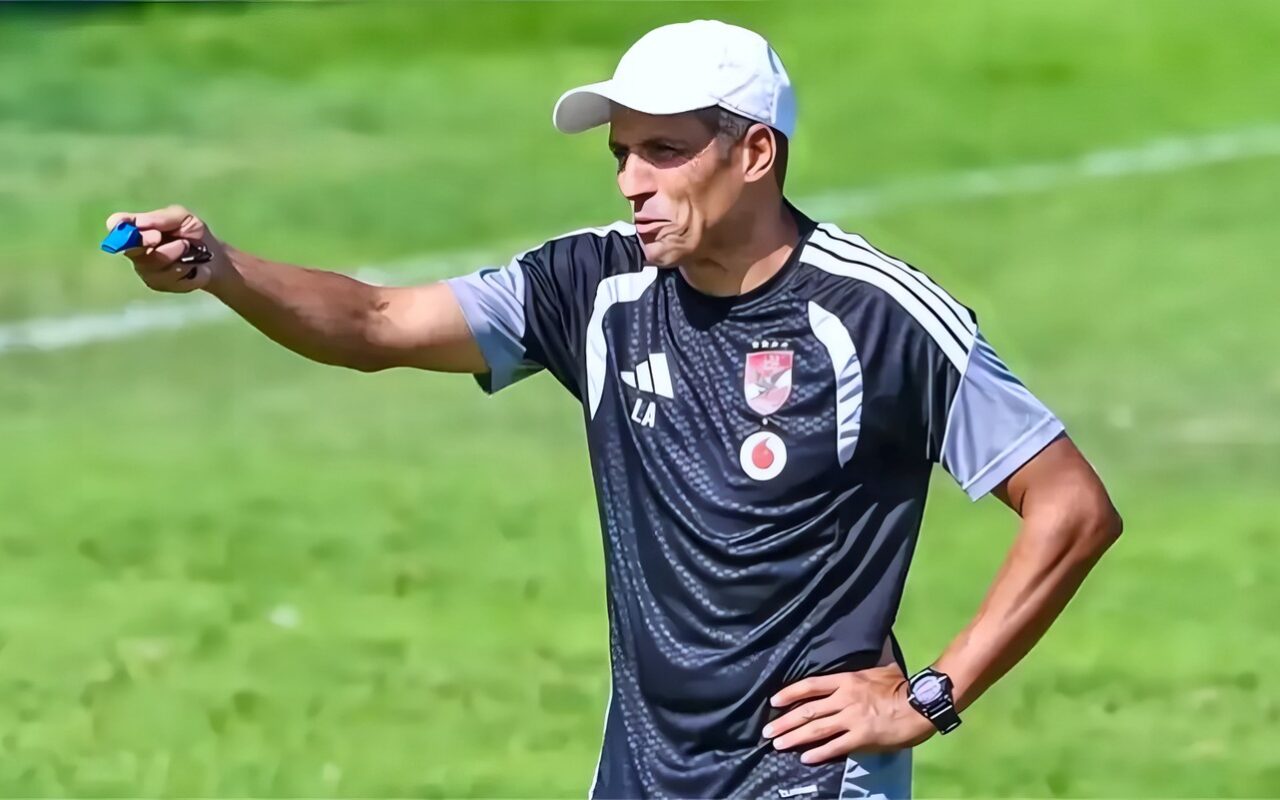 حقيقة ضم عنصر جديد لجهاز عموتة في الأهلي
