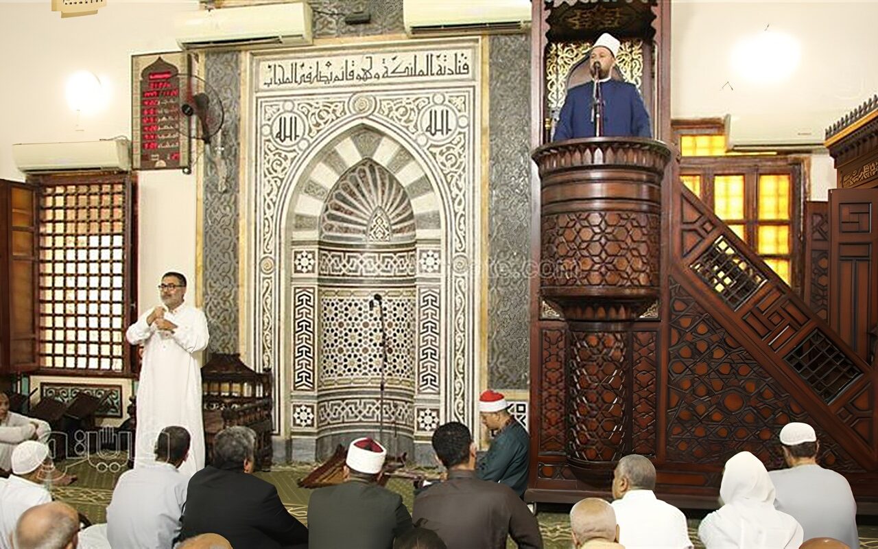 ما أقل ما يكفي لصحة خطبة الجمعة؟ الإفتاء تكشف الضوابط