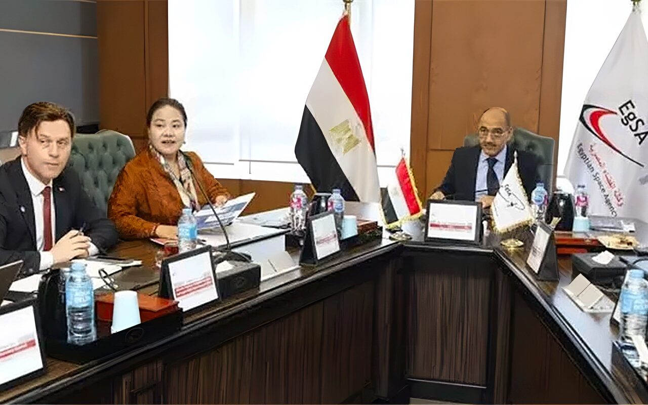 وكالة الفضاء المصرية تستقبل وفدًا من منظمة التعاون الفضائي لآسيا والمحيط الهادئ