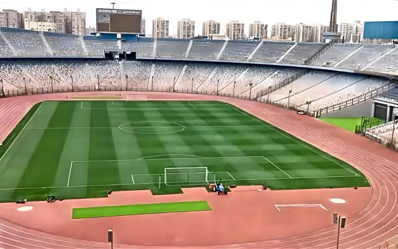 الزمالك يخاطب استاد القاهرة لتأجيل زراعة البذرة الشتوية بسبب دوري الأبطال
