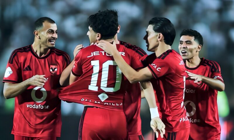 عمر الساعي يقتحم قائمة هدافي الأهلي.. وزيزو يفتتح سجله الإفريقي بالقميص الأحمر