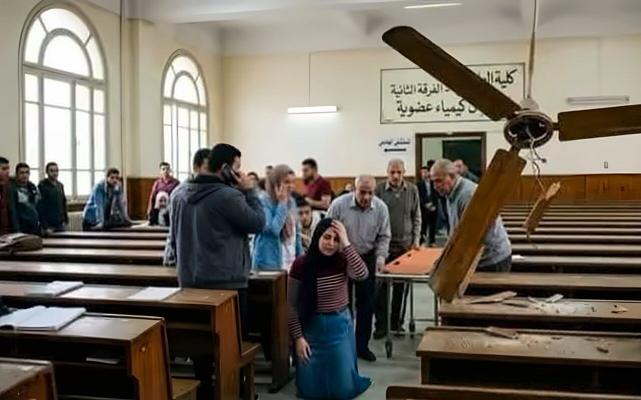 عيب صناعي بالمروحة، عميد علوم أسيوط يكشف حقيقة سقوط مروحة داخل مدرج الكلية