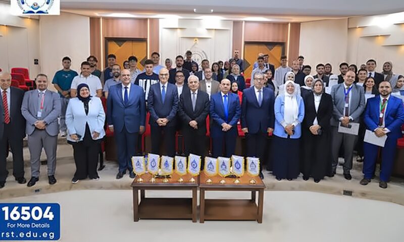 جامعة الريادة تحتفي بطلابها المتميزين بعد تجارب تدريبية دولية بالصين واليابان