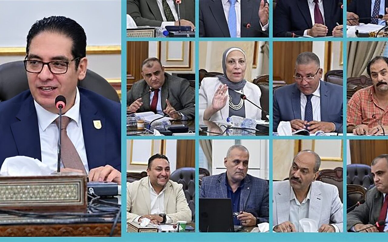 رئيس جامعة القاهرة يبحث تطوير صندوق الزمالة وتعظيم موارده ومزاياه لصالح أعضاء هيئة التدريس والعاملين