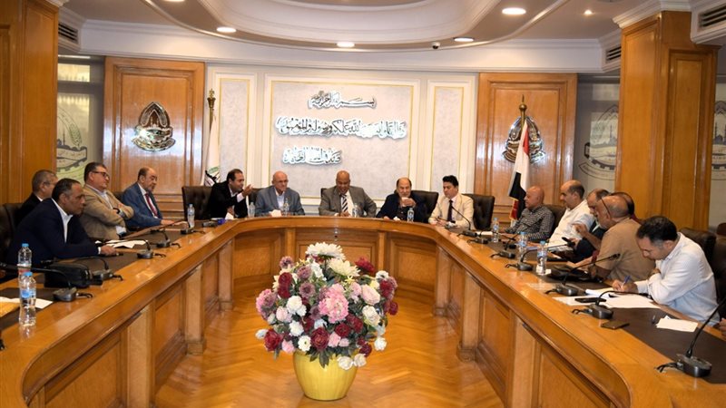 غرفة القاهرة تفتح حوارا مباشرا مع الشعب التجارية بخطة تواكب المتغيرات الاقتصادية