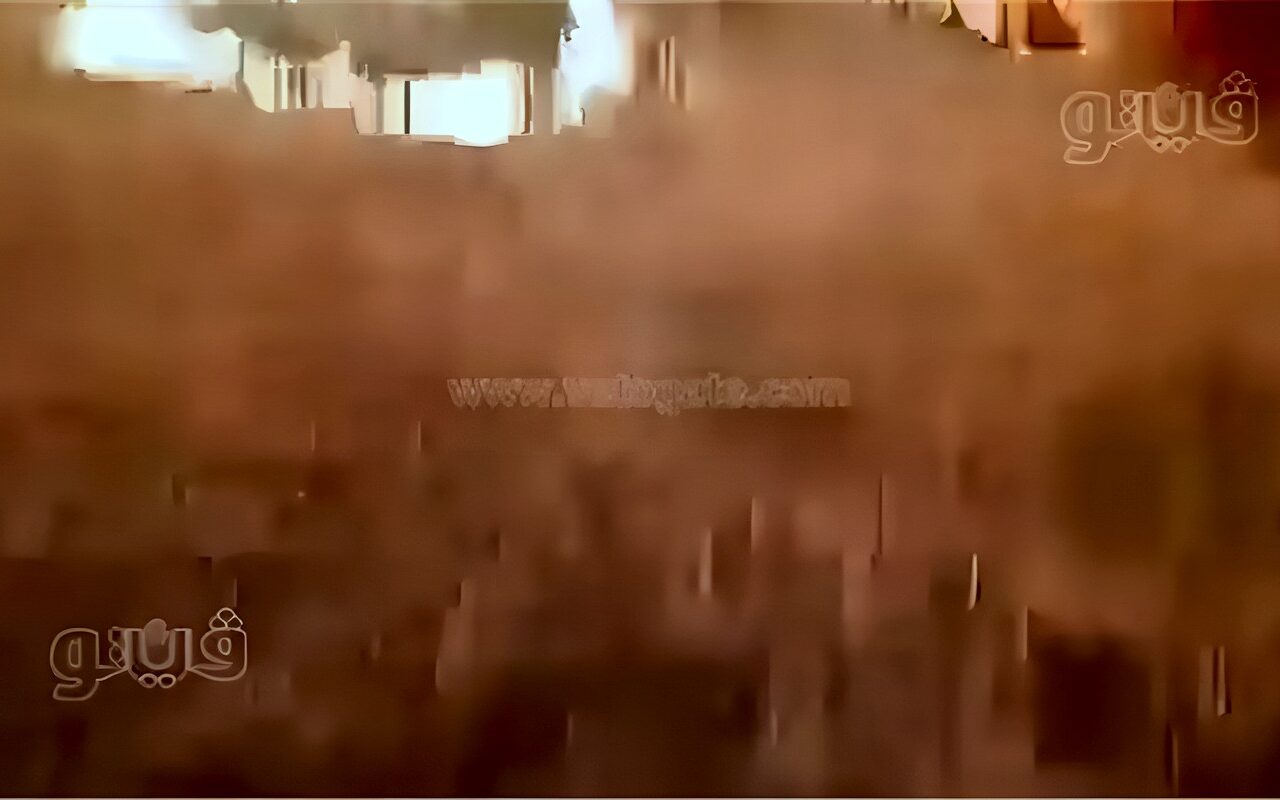 حريق هائل يلتهم حظيرة دواجن ومخزن قش أرز في الشرقية (صور)