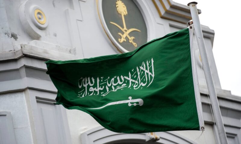 السعودية تعلن اعتراض وتدمير 7 مسيّرات و3 صواريخ باليستية أطلقها الحوثيون