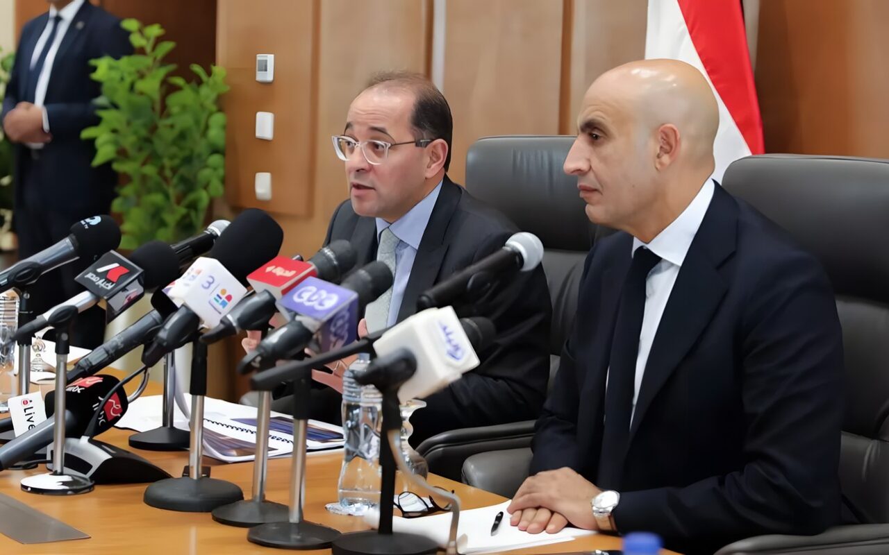 تصل لـ15 ألف جنيه، وزير المالية يعلن تفاصيل الزيادة الجديدة في أجور المعلمين