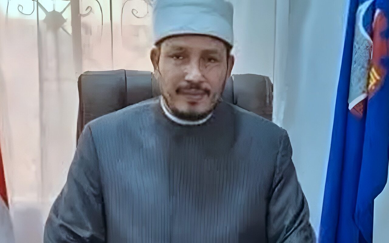 بعد ظهور ثعبان داخل المسجد.. وكيل أوقاف البحيرة: تم قتله وغلق النافذة  المتسلل منها