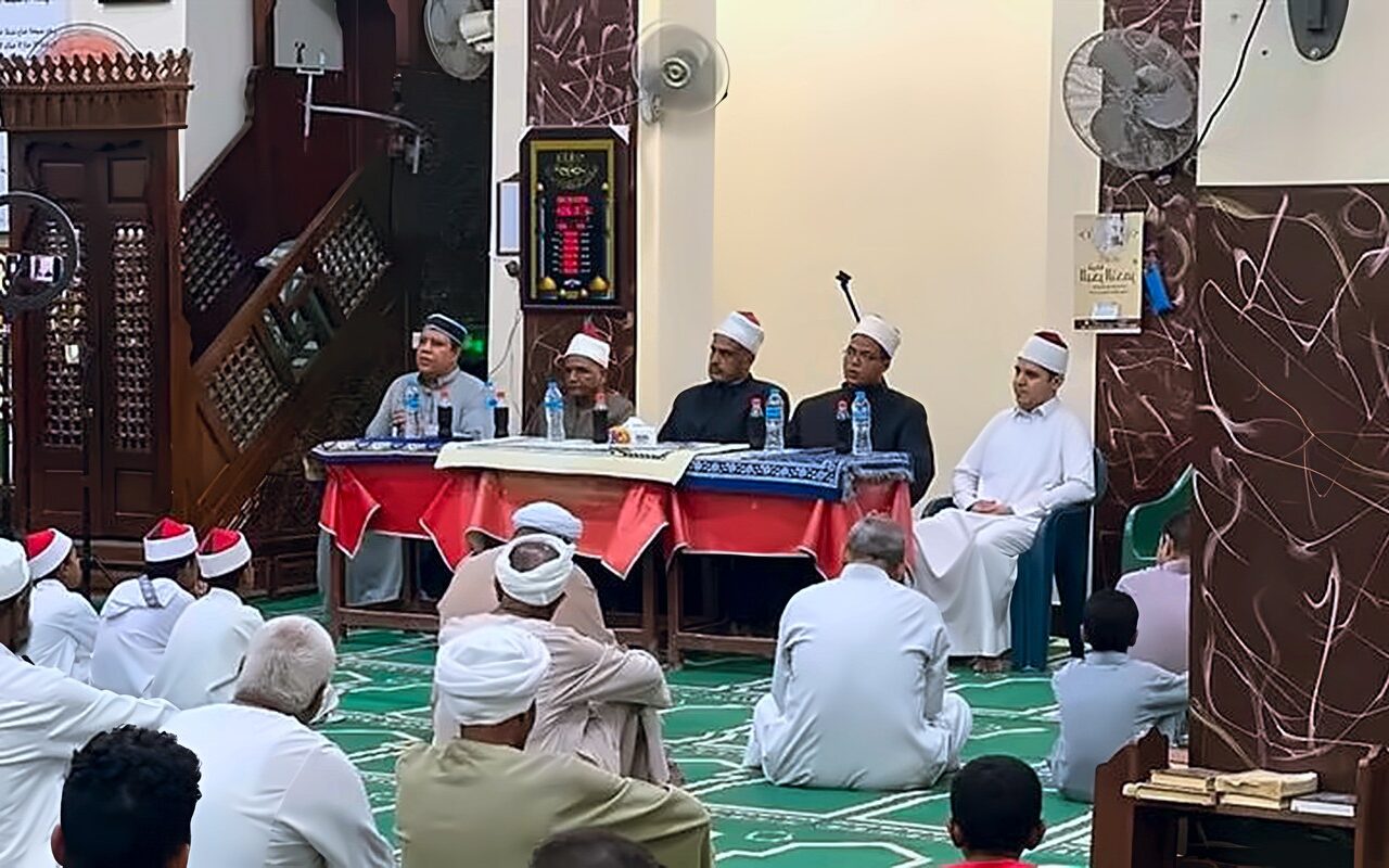 أوقاف البحر الأحمر تواصل الأسبوع الثقافي بمسجد حميضات الحديد لتعزيز الوعي الديني