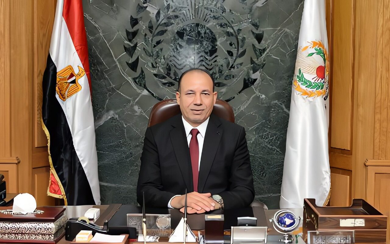رئيس جامعة المنصورة يشكل مجلسا استشاريا للهيئة المعاونة لدعم تطوير التعليم والبحث العلمي