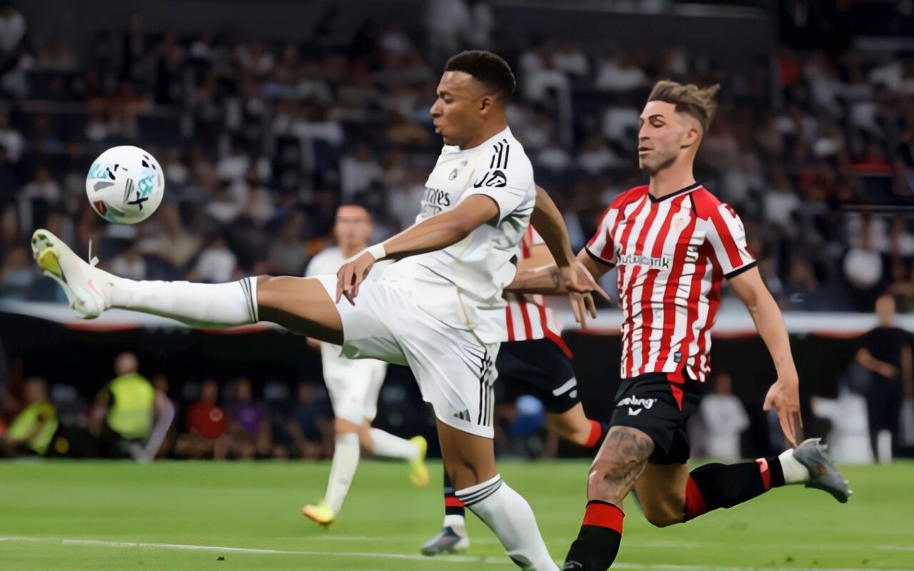 أزمة مبابي مع الصين تهدد الدوري الإسباني بخسائر 100 مليون يورو