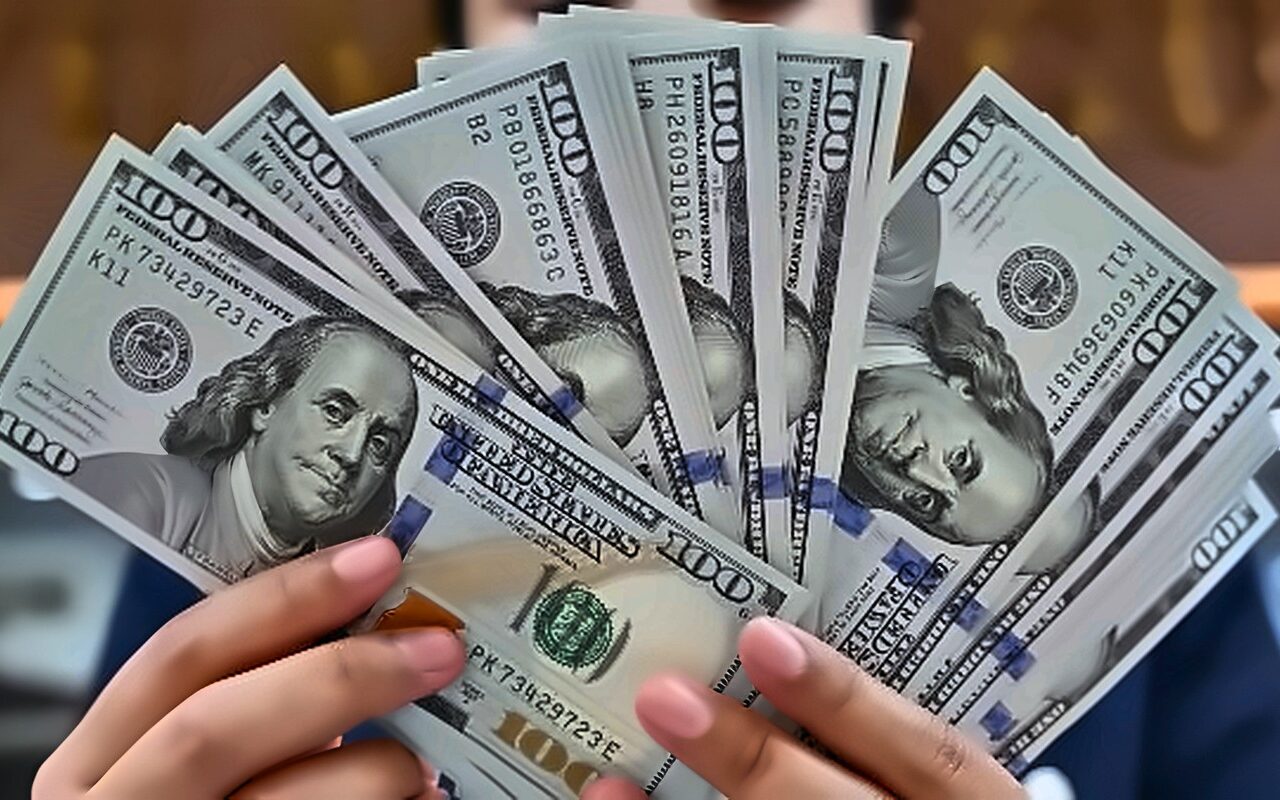 عقب تراجعه .. أعلى سعر لصرف الدولار في البنوك اليوم الأربعاء 7 أكتوبر