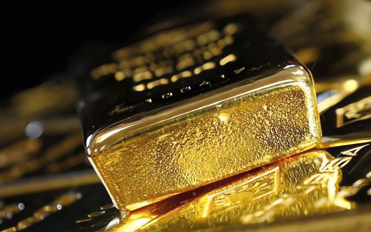قفزة جديدة في أسعار الذهب اليوم.. كيف أثر الدولار على المعدن الأصفر؟