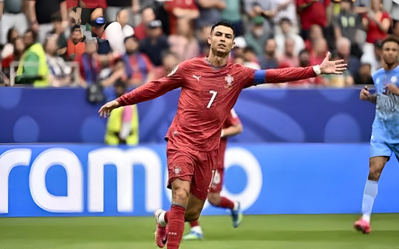 رافاييل لياو: كريستيانو رونالدو أيقونتي.. ومغادرته معسكر البرتغال لا تخصنا