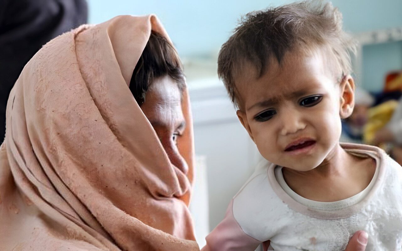 افتكرها  شوكولاتة.. صغير يبتلع قطعة حشيش أثناء حفل زفاف بـ 15 مايو